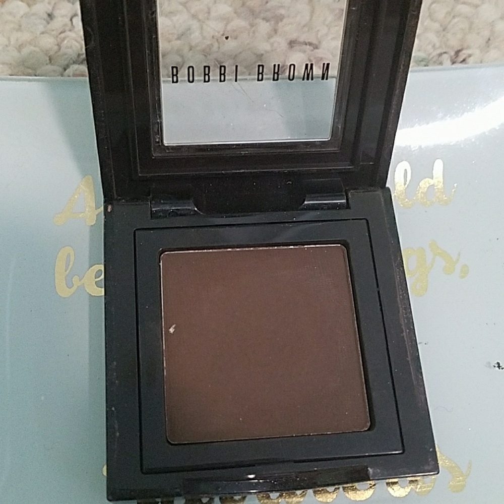 Bobbi shadow in mahogany
